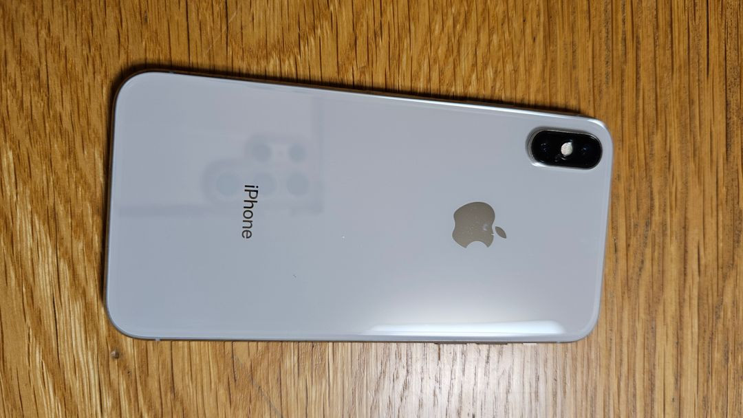 아이폰X 64GB 내부액정 파손, 배터리 74%(부품용--3