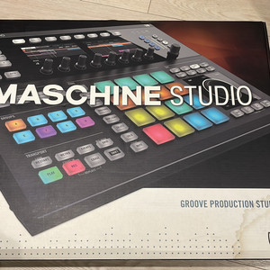 NI Maschine studio