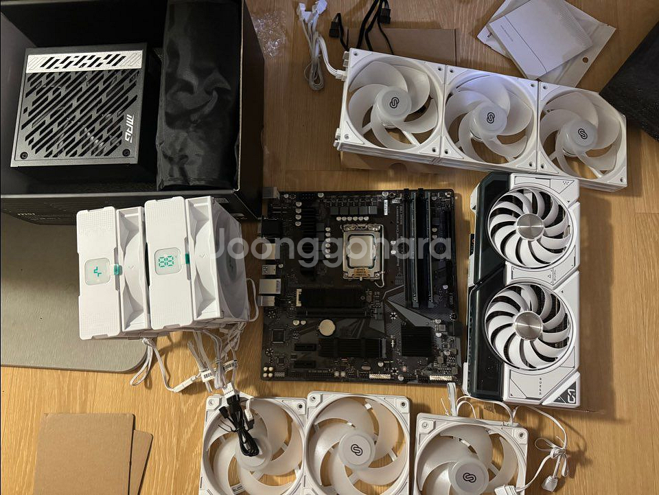 asus dual 지포스4070 화이트 팝니다--2