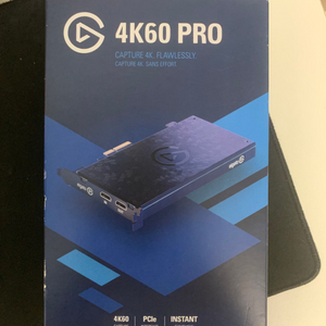 엘가토 4k60 pro 캡쳐보드 내장형 팝니다.