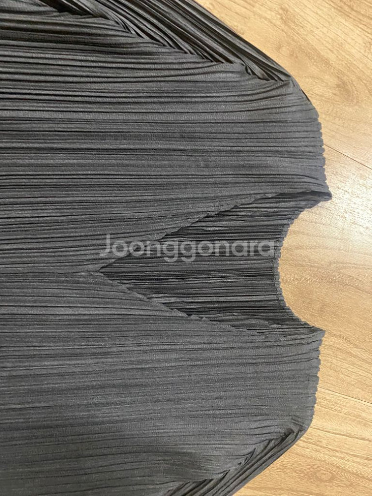 플리츠플리즈 블랙 테크니컬 탑 size5--1