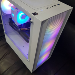 컴퓨터 라이젠7 5700X + RTX 4070 12G