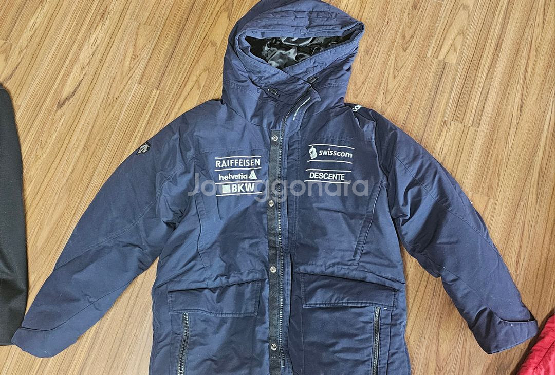 데상트 점퍼 파카 패딩 마인드브릿지코트 팝니다--3