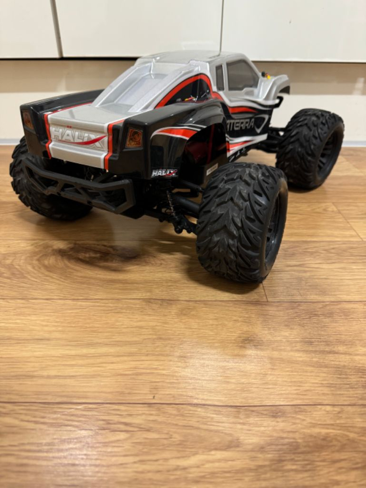 RC카 바테라 헤일릭스 1/10 판매합니다 이미지