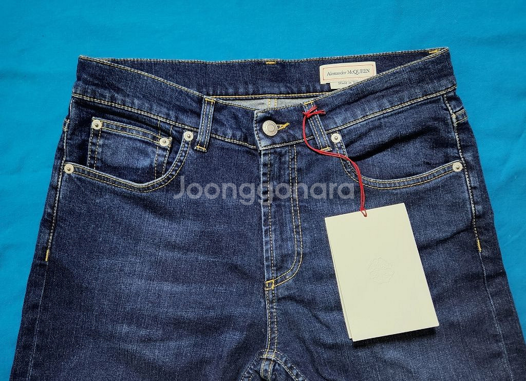 알렉산더 맥퀸 자수로고 21시즌 슬림 스키니진 데님팬츠--5