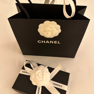 샤넬 카드지갑 클래식 캐비어 금똑이 Chanel