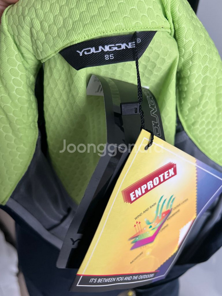 새상품 영원 여성용 남색 등산 자켓 후드 있어요 85--1