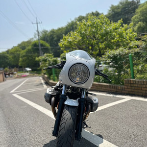 BMW R9T레이서