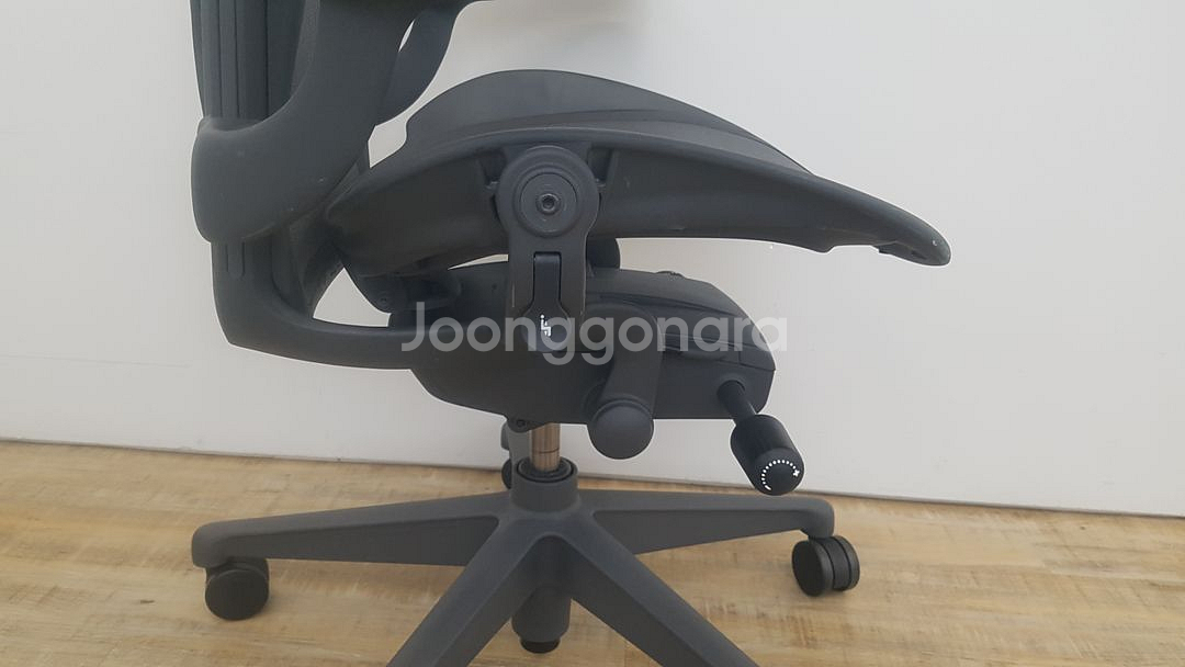 수입명품의자 허먼밀러 뉴에어론의자--6