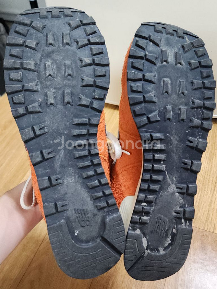 뉴발란스 574 오렌지 285사이즈 size? 콜라보--3