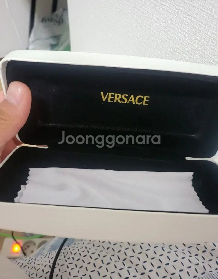 베르사체 메두사 금장 선글라스--9