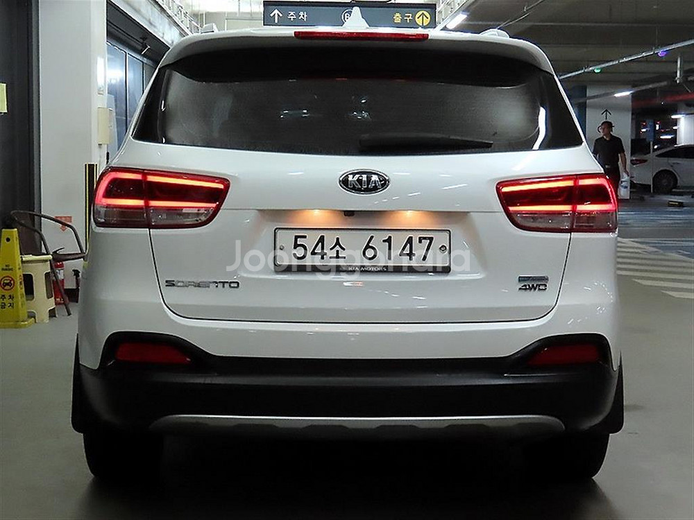 @15년식 올 뉴쏘렌토 R2.2 4WD 노블레스 스페--4