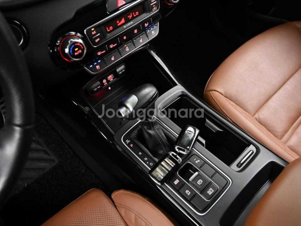 @17년식 더 뉴쏘렌토 디젤 R2.2 2WD 노블레스--8