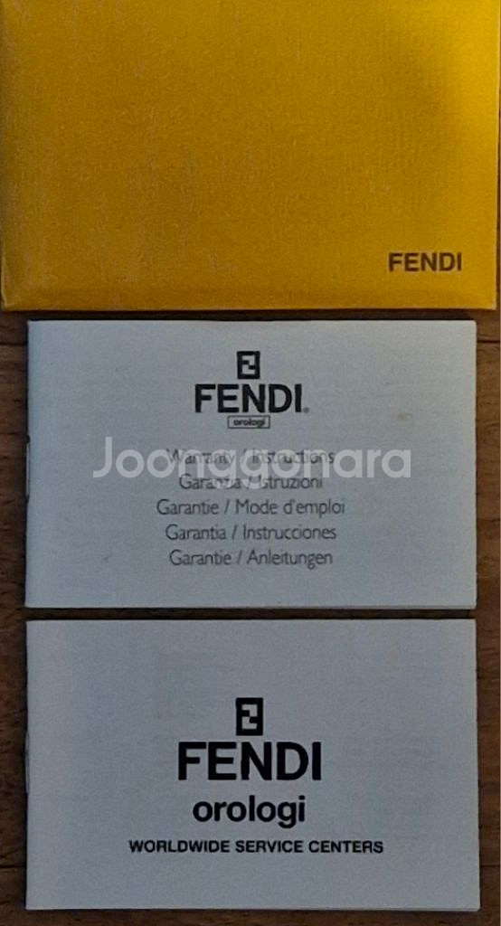 명품 팬디(FENDI) 남성시계 팝니다.--6