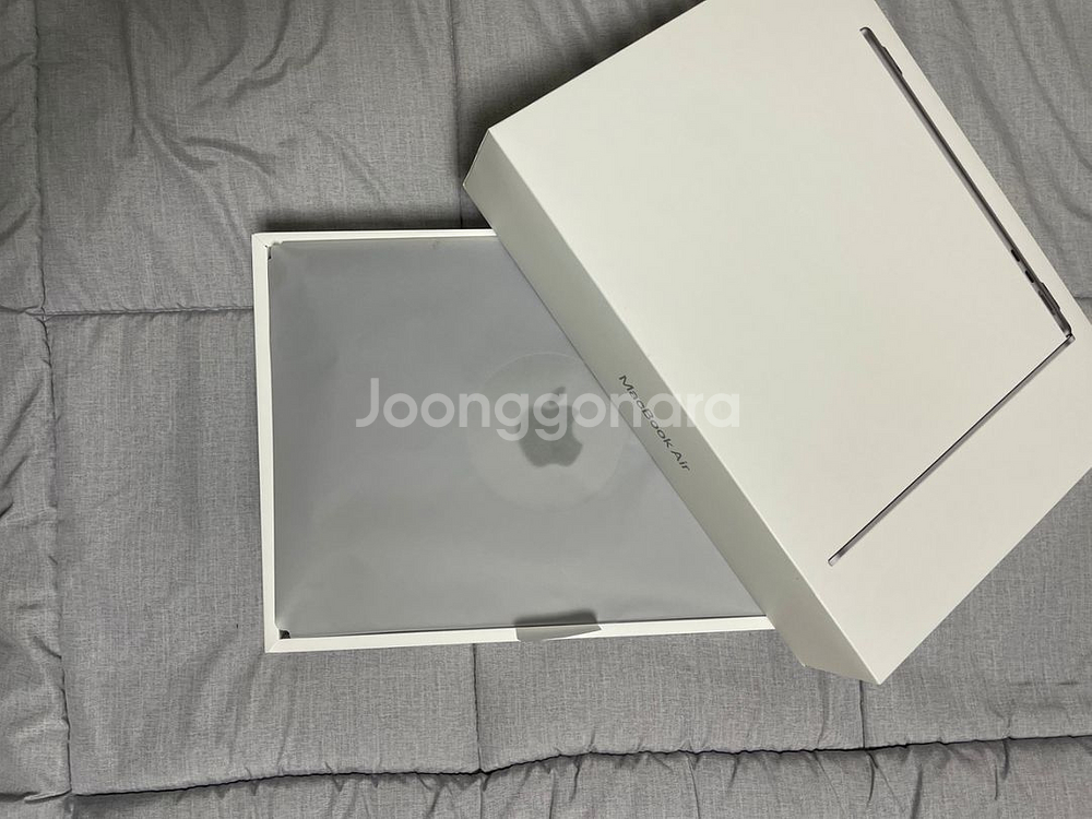 맥북 에어 m2 스페이스 그레이 13인치 풀박스--1