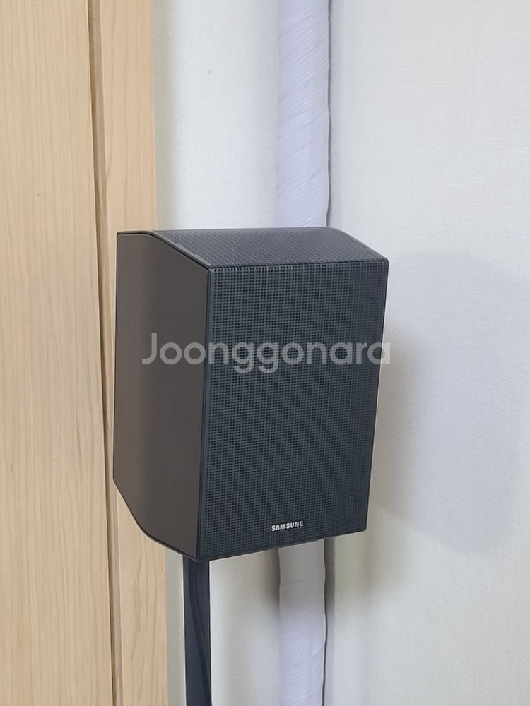 삼성 사운드바 HW-Q990B 리어스피커 스탠드 포함--2