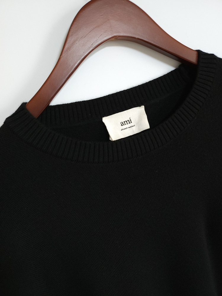 XXL 아미 블랙 스몰 하트자수 울 니트 이미지