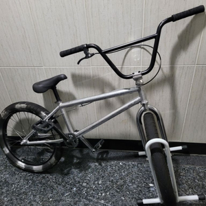 bmx자전거(kink주니어)