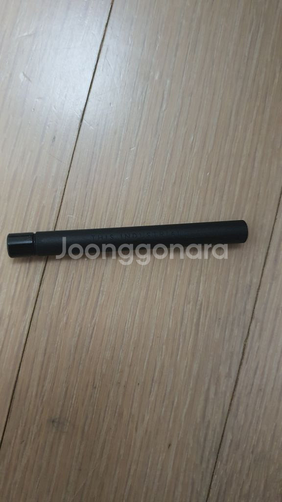 매트한 올블랙 샤프심 케이스 팝니다.--1