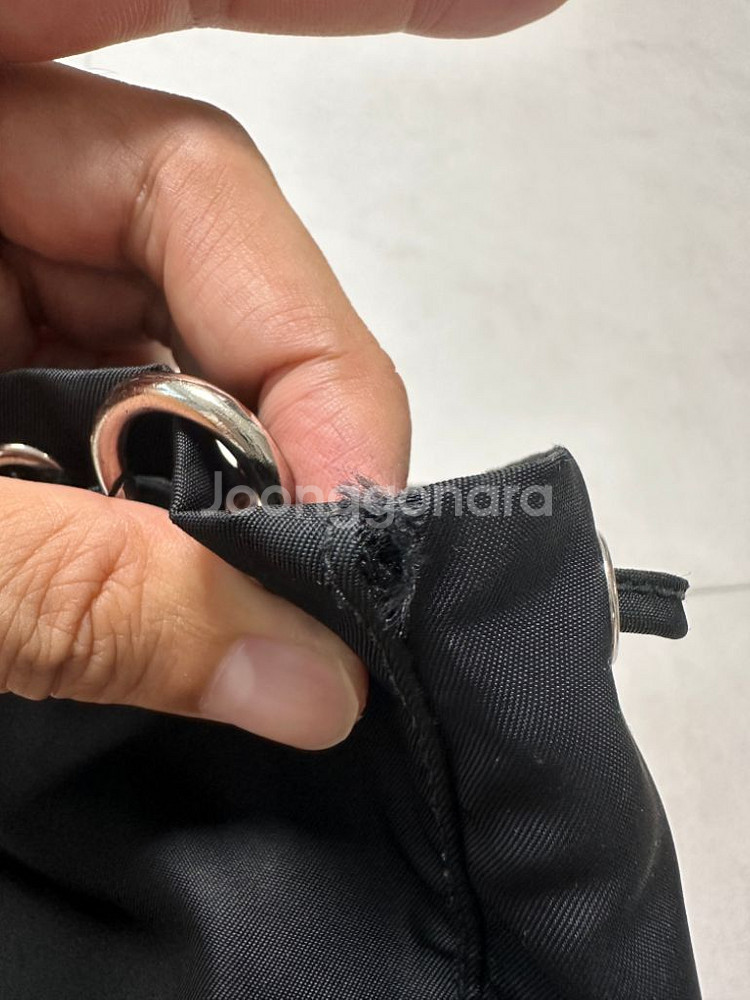 (정품) 프라다 복조리 파우치 리폼백--8