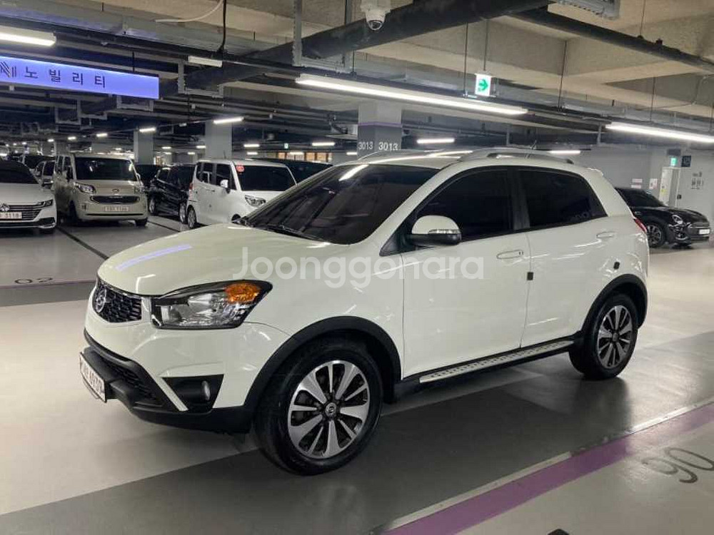 @13년식 뉴 코란도C 2.0 2WD CVX 최고급형--1