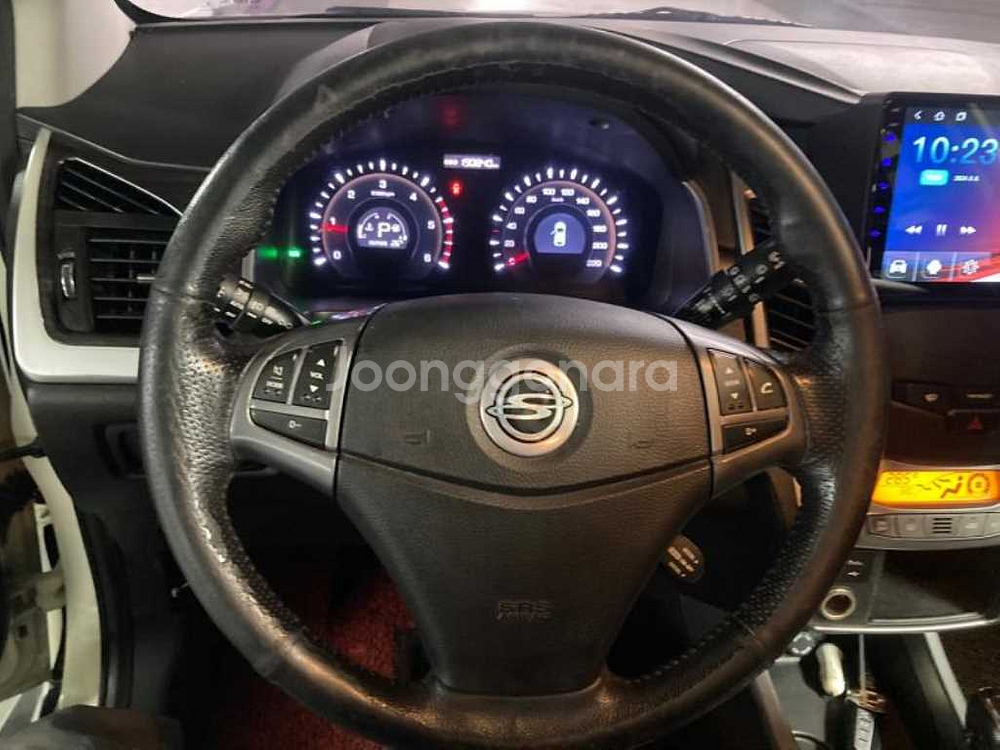 @13년식 뉴 코란도C 2.0 2WD CVX 최고급형--7