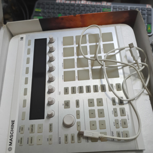 NI Maschine MK2 머신 판매