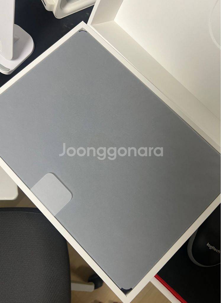 [미사용]맥북에어 13인치 M3 256GB SSD 8G--1