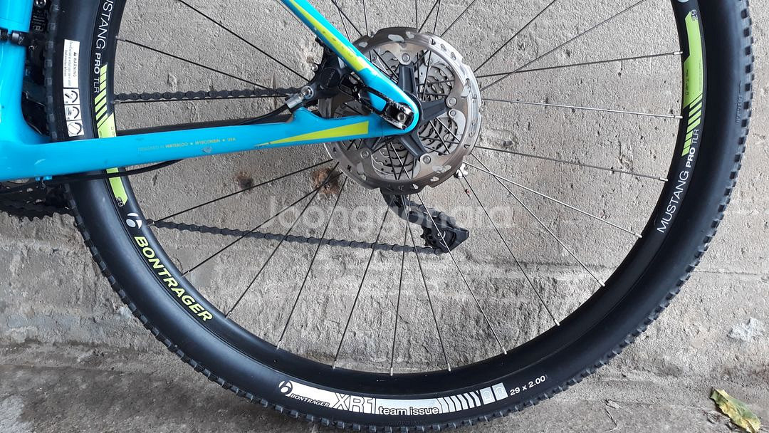2019 TREK XT풀카본 하드테일 자전거--4