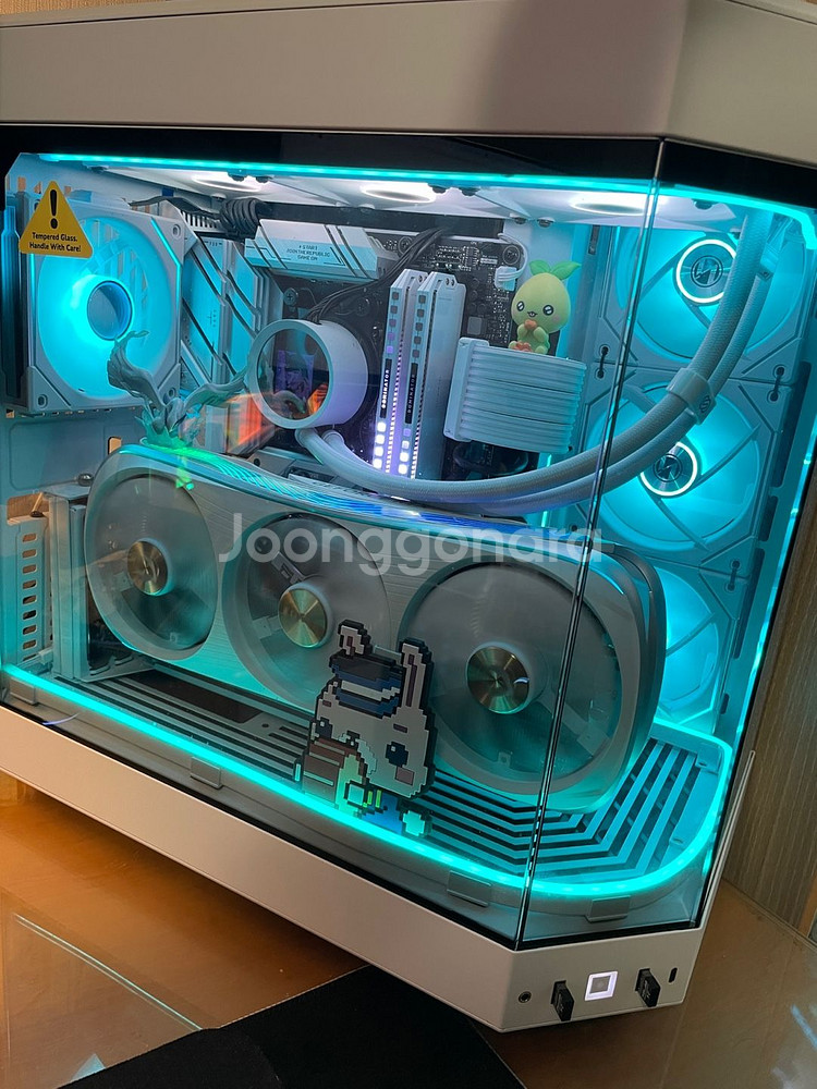 7950x3d 4090 완본체 팝니다--2