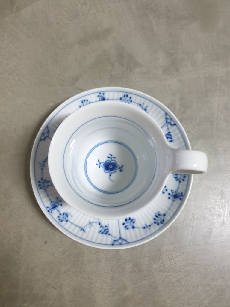 로얄코펜하겐 블루플루티드 플레인 하이핸들 컵앤소서 라지