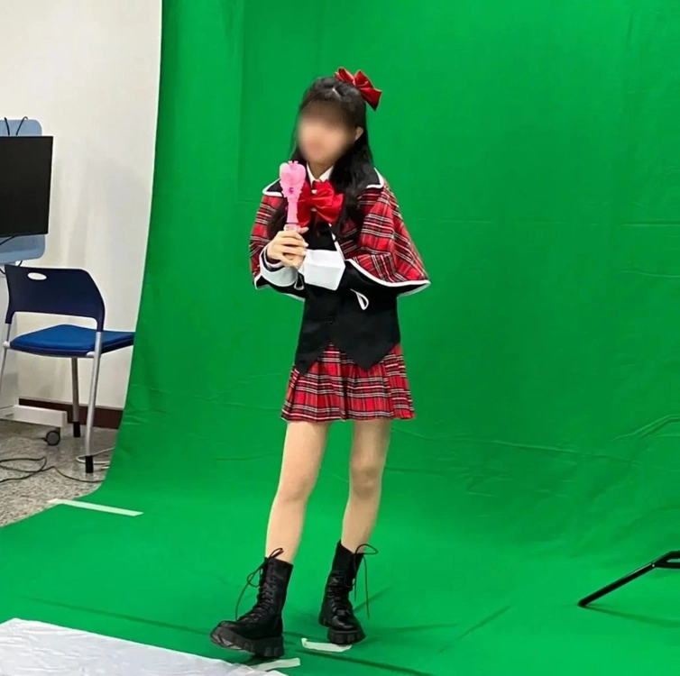 졸업사진 의상 캐릭캐릭체인지 s사이즈 유이 옷대여 이미지