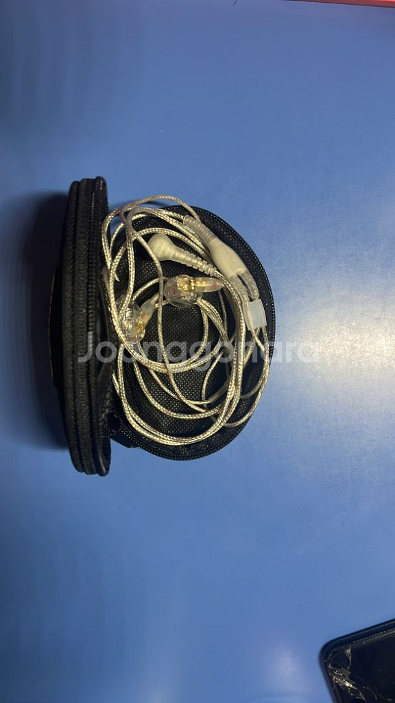 슈어 SE215 / SHURE SE 215 팝니다--1