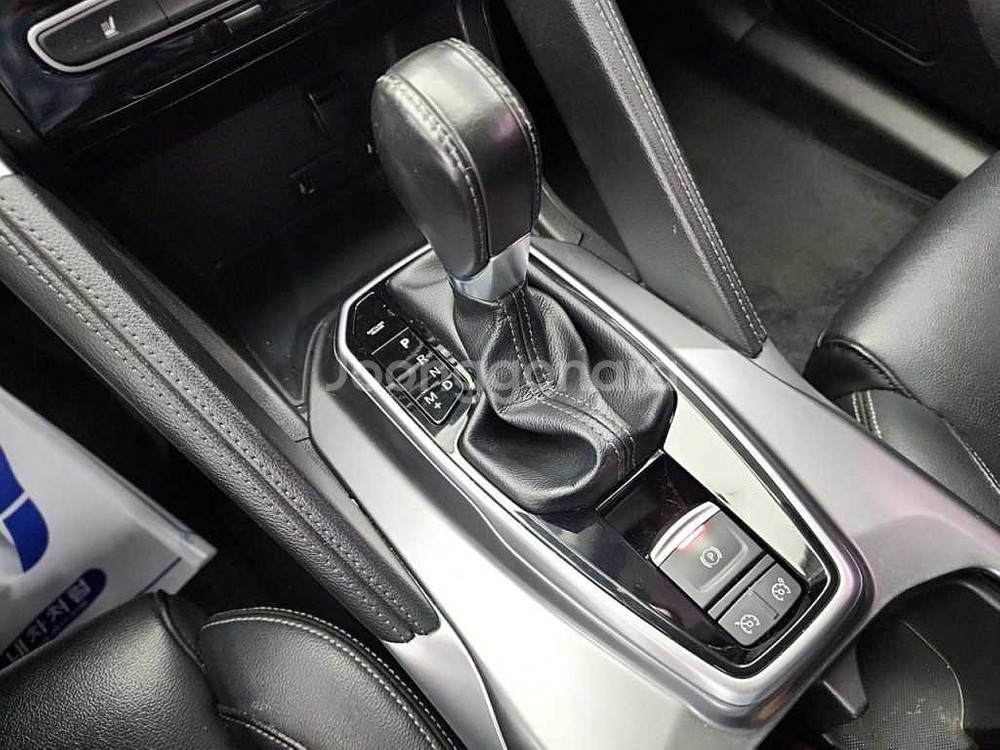 @20년식 뉴 QM6 2.0 LPe LE 전국최저가격--7