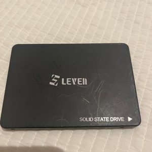 leven js600 ssd 512gb 팝니다