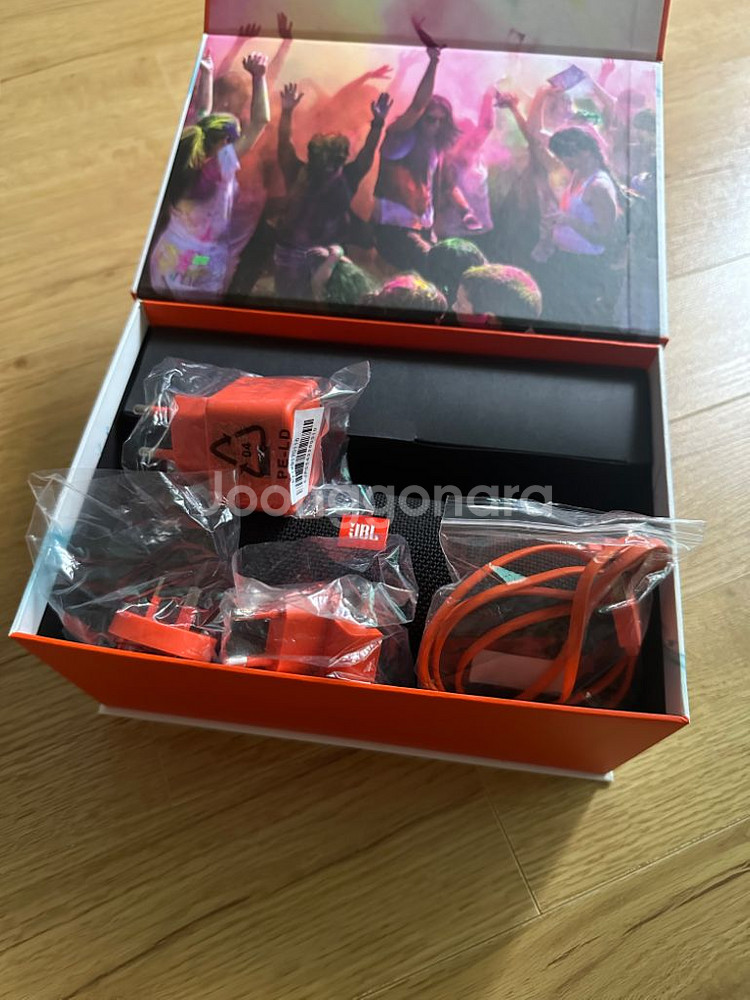 JBL CHARGE3 블루투스 스피커 팝니다.--4