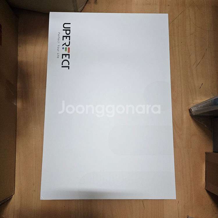 [미사용신품] UPERFECT Z MAX 휴대용 모니터--3