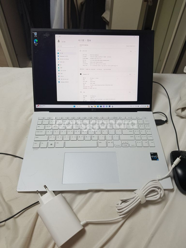 16Z90R-GA76K Lg그램 i7-1360 16인치--1