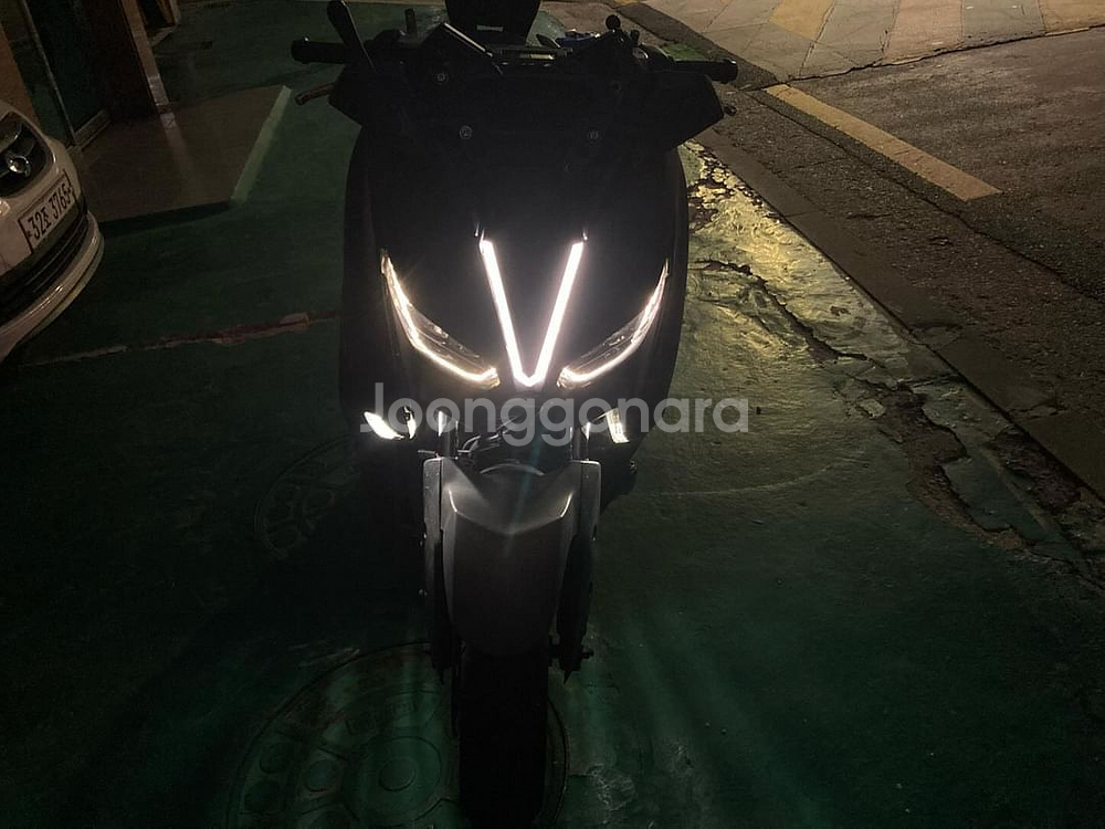 Xmax300 오디오 묻따 차량 팔아요--8