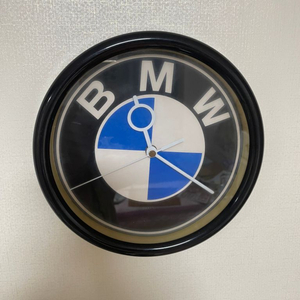 BMW 벽시계