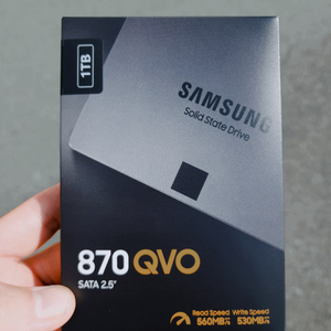 삼성 SSD 870 QVO 1TB 팝니다.(미개봉)