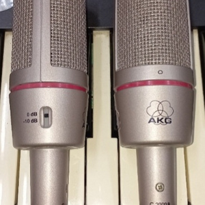 AKG C-2000 B 콘덴서마이크