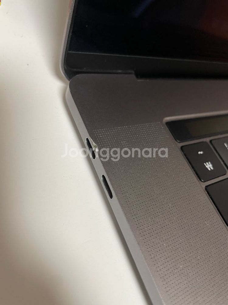 맥북 프로 15인치 2019 cto intel i9--7