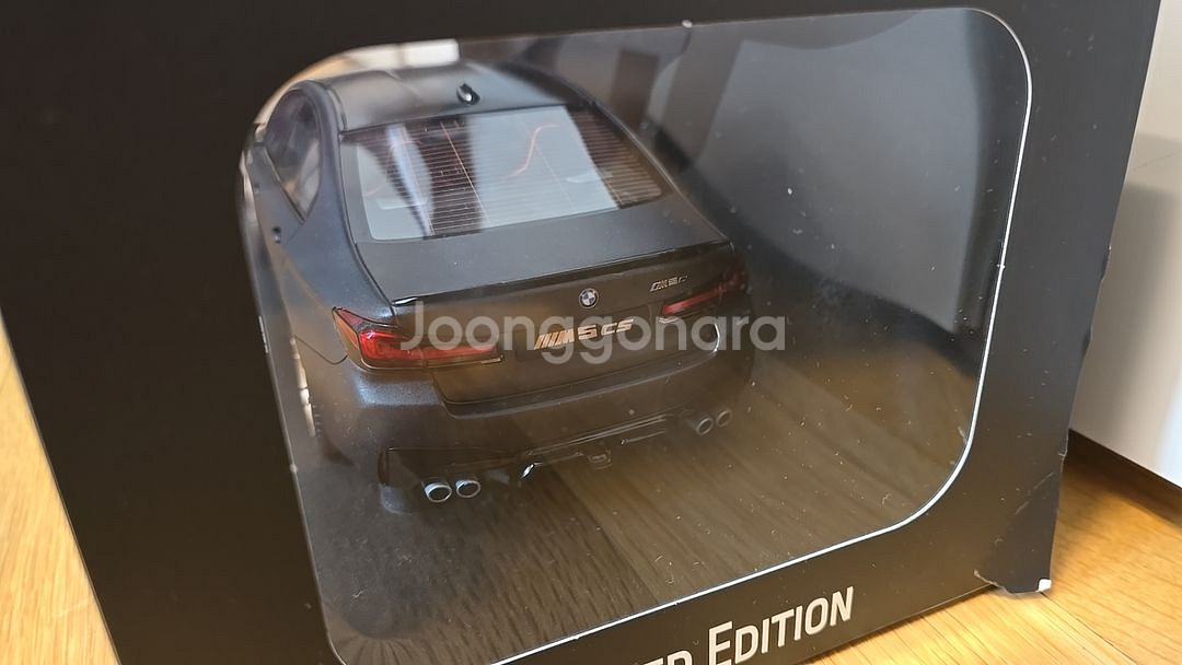 1:18 M5CS 지티스프릿 팝니다--3