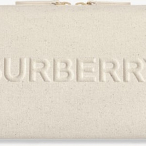 BURBERRY Embossed Logo 파우치