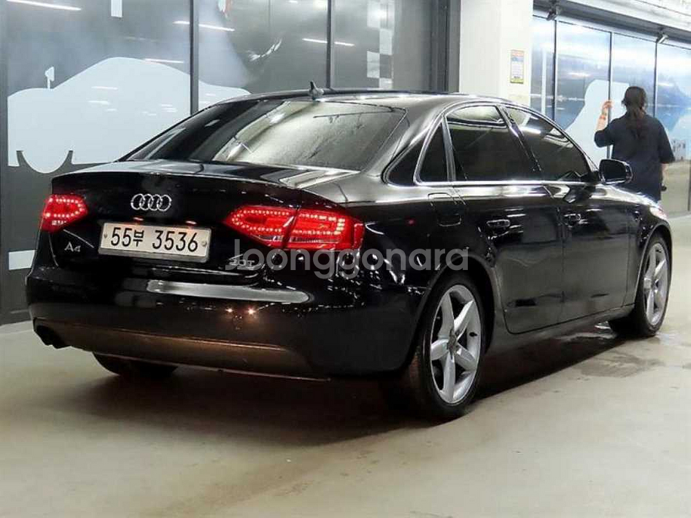 @11년식 A4(4세대) 2.0 TFSI 콰트로 다이--3