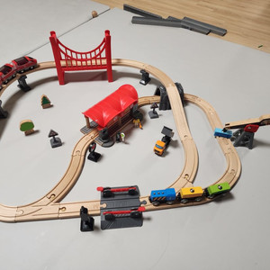 하페 바쁜도시철도시티기차 원목놀이세트