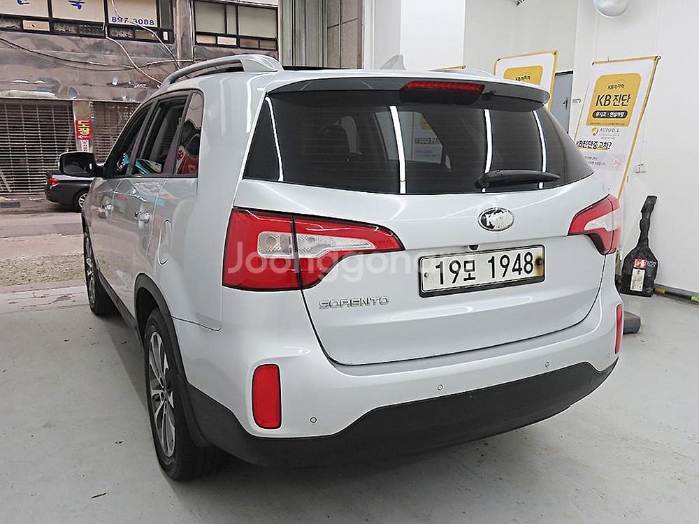 @13년식 뉴쏘렌토 R R2.0 4WD 트렌디 전국최--3