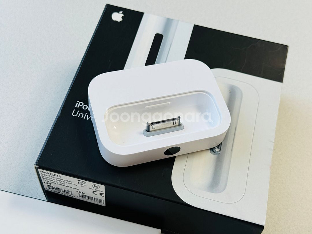 애플 정품 아이팟 유니버셜독 판매합니다--0