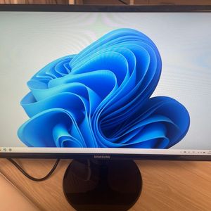 삼성 슈퍼슬림 24인치 led 모니터 팝니다
